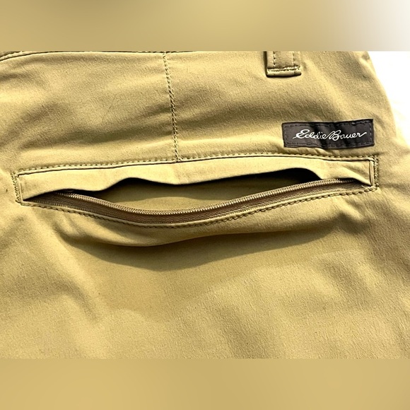 Eddie Bauer Men's Nylon Blend Tan Shorts w Pockets Size 33 - Picture 14 of 14